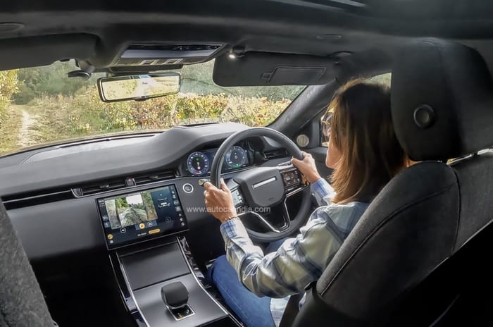 2024 Range Rover Evoque off road